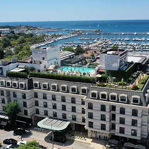 vizitați hotelul